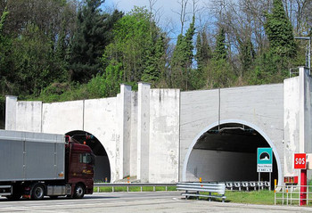 Passo d’Avenco and Quassolo tunnels